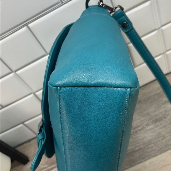 Damsel in Defense Elegant Teal Women's Bag - Picture 5 of 8